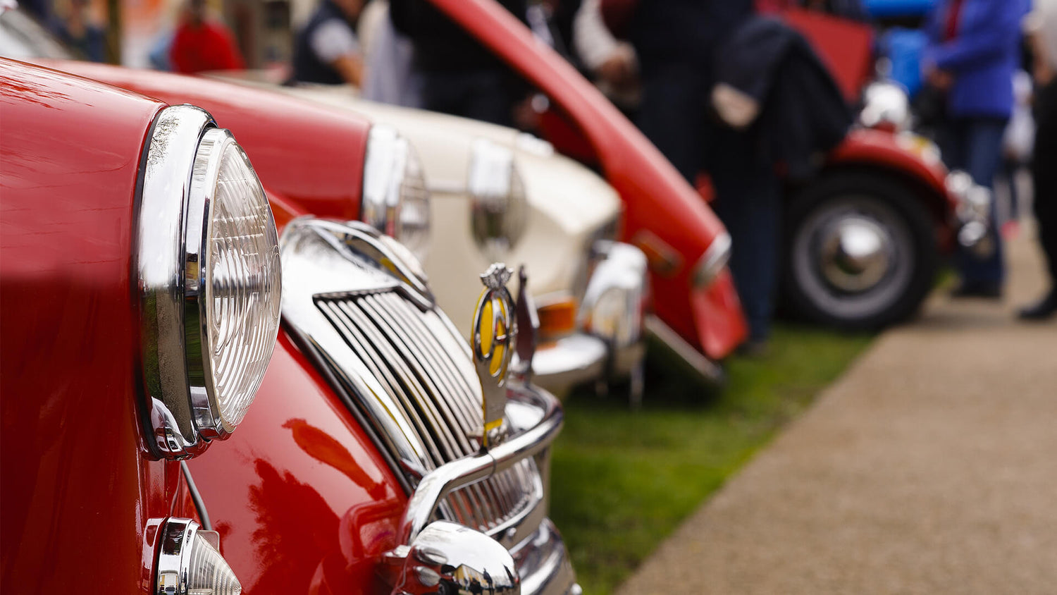 Vintage Classic Car Meet – Ye Olde Pork Pie Shoppe