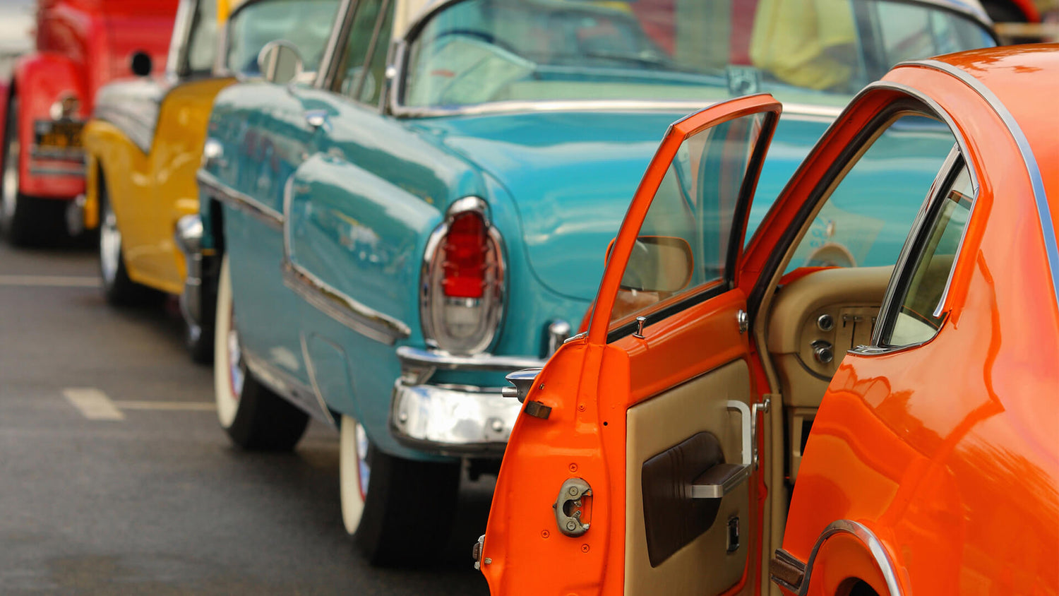 Vintage Classic Car Meet – Ye Olde Pork Pie Shoppe