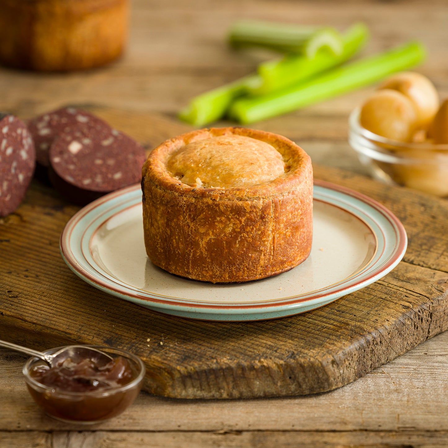 Mrs King’s Melton Mowbray Black Pudding Pork Pie 320g