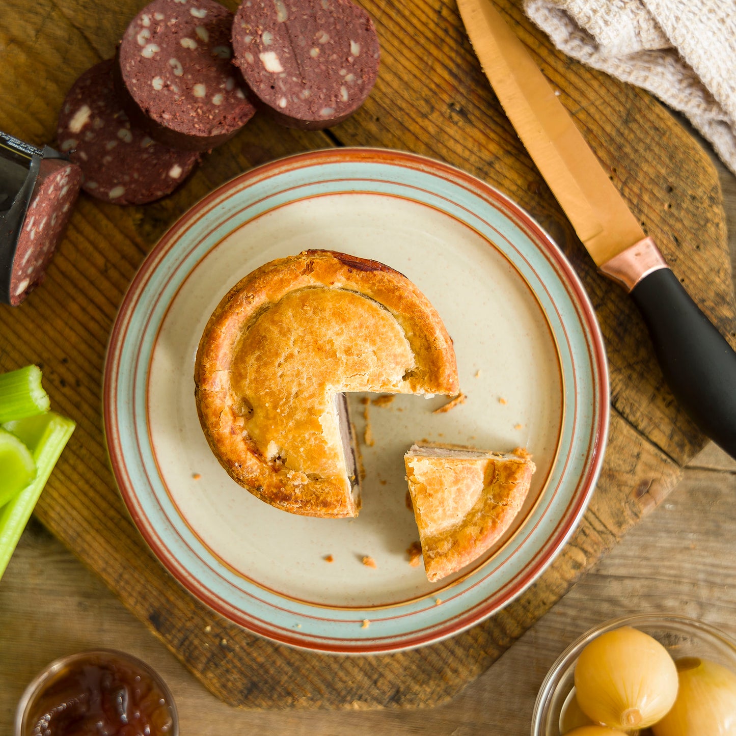 Mrs King’s Melton Mowbray Black Pudding Pork Pie 320g