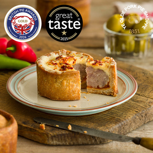 Cheddar & Chilli Jam Topped Pork Pie 290g