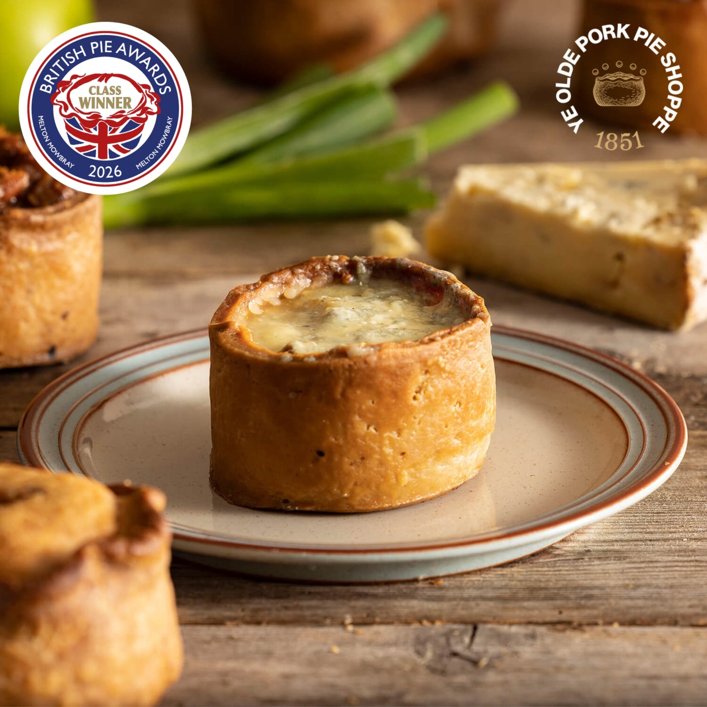 Stilton Topped Pork Pie 290g